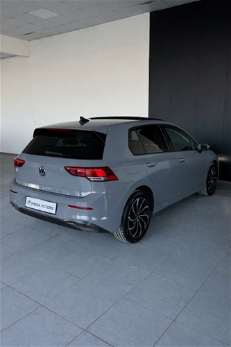 VW Golf 8
