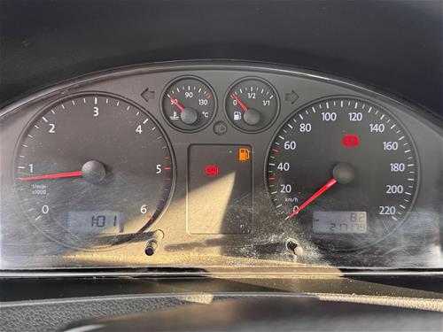 VW T5-4x4- 2008- 2.5 motorri.