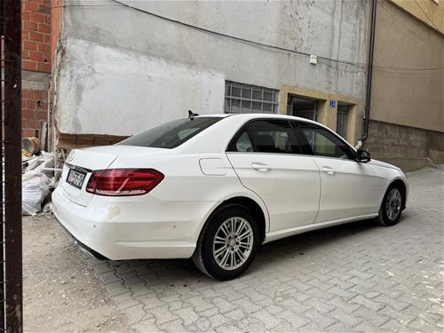 Mercedes Benz E class 200
