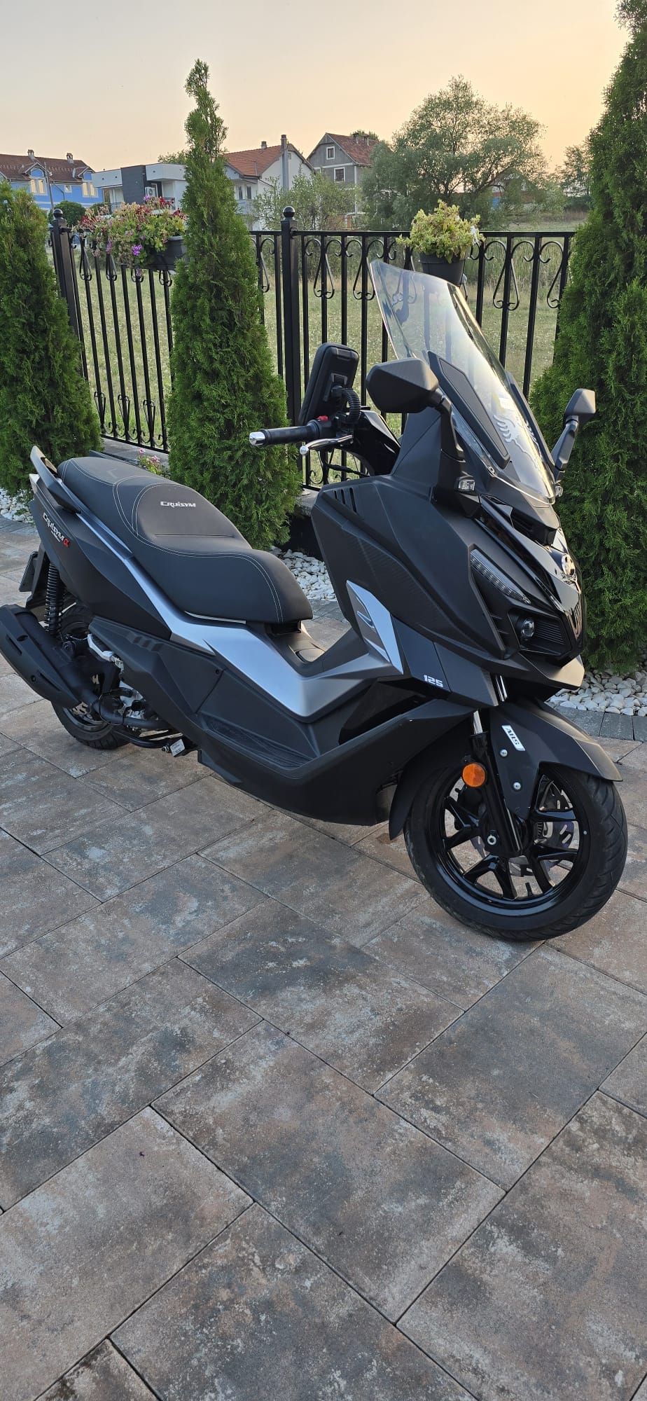 Shitet motori