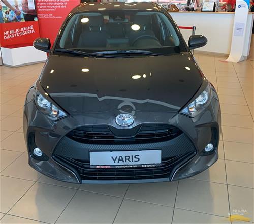 Shitet vetura Toyota Yaris Stella