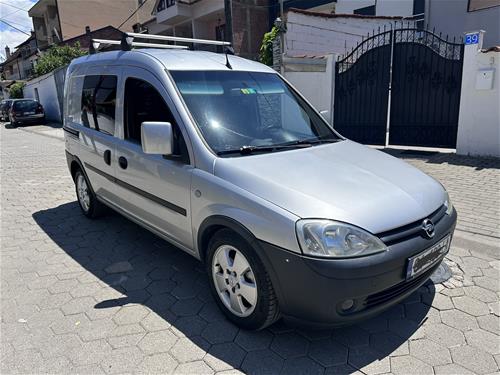 Opel Combo 1.7 CDTI Viti 2011  KM 140mi Kalume