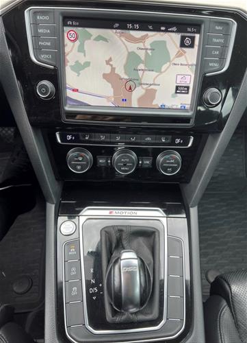 VW Passat