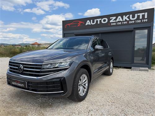 VW TOUAREG Elegance - 4Motion | Viti 2025