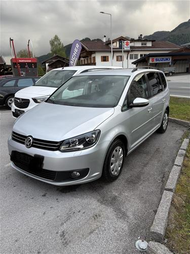 Shitet Volkswagen Touran 1.6 TDI, 105 PS, viti 2014, me 7 ulëse, manual 6-shpejtësi.