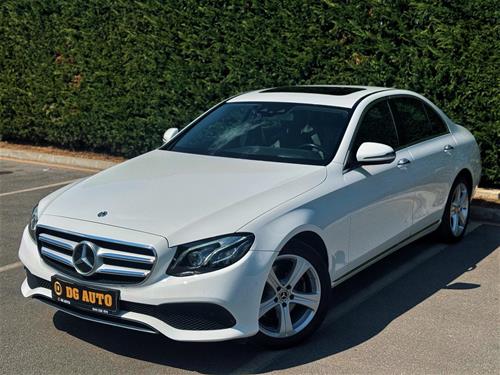 Mercedes Benz E-class 220 Avantgarde BlueTec