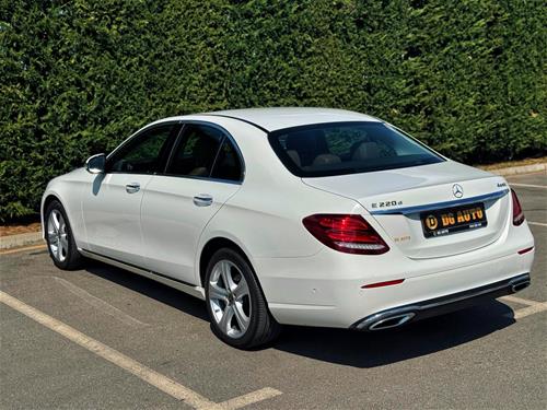 Mercedes Benz E-class 220 Avantgarde BlueTec