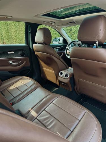 Mercedes Benz E-class 220 Avantgarde BlueTec