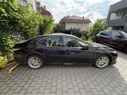 Toyota Camry Hybrid