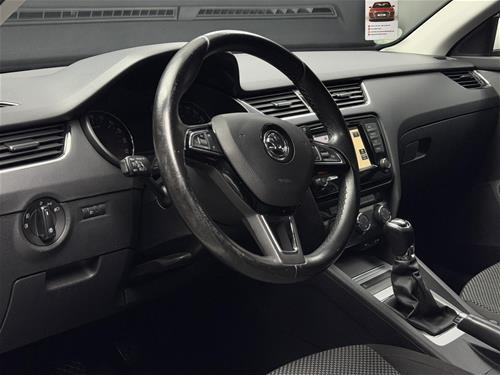 SKODA OCTAVIA 1.6TDI - BLUEMOTION - HIGHLINE
