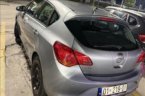 Shitet Opel Astra J 2.0 CDTI (Automatic)