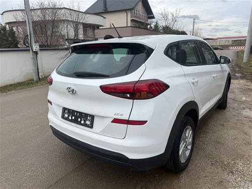 Shes veturen Hyundai Tucson