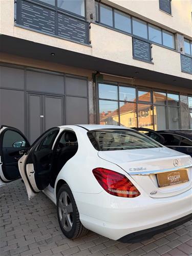 Mercedes-C200d C-Class