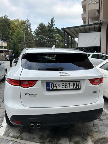 Shitet Jaguar F-Pace