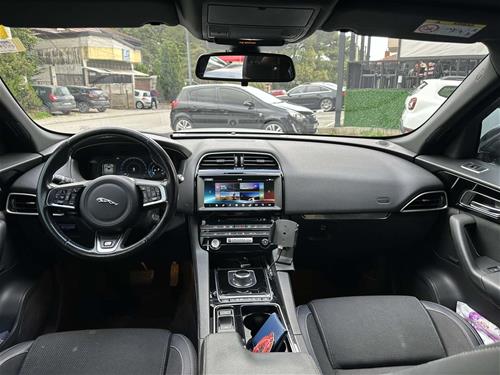Shitet Jaguar F-Pace