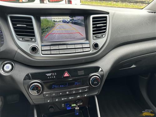 Shes Veturen ( Gjip) Hyundai Tucson ne gjendje perfekte.
