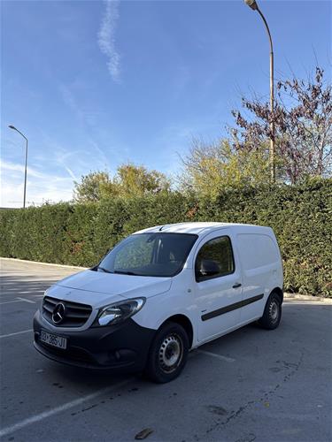 Pikap Mercedez