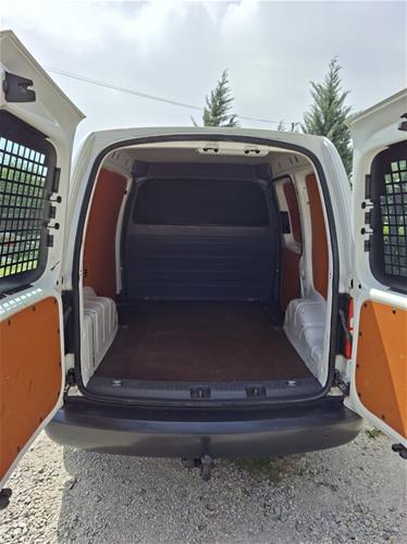 Vw caddy 2011 me dogan