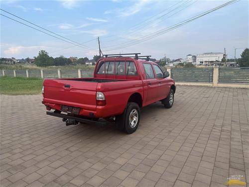 Mitsubishi L 200 2.5 Dizel 4x4 Viti Prodhimit 2004