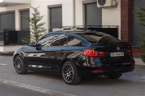 ⁠BMW 330d GT (F34) Luxury line 2015