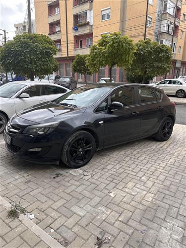 Opel Astra 2014