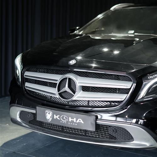 MERCEDES BENZ GLA 200