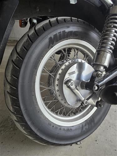 Shes Suzuki Intruder VS750