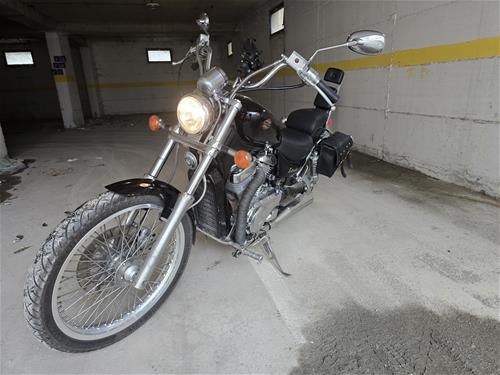 Shes Suzuki Intruder VS750