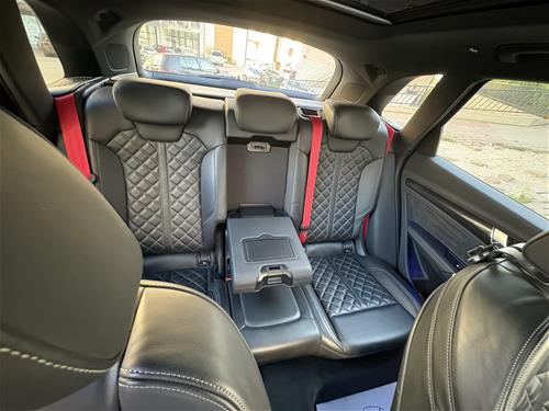 AUDI Q5 3.0 TDI V6 T (SQ5 interior + exterior)