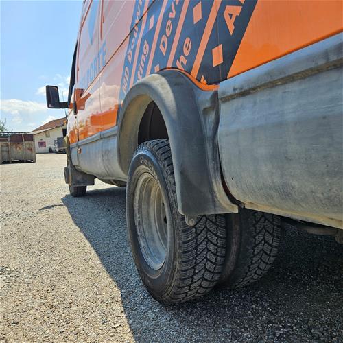 IVECO DAILY – 2001 – 198,000 KM – NË GJENDJE PERFEKTE
