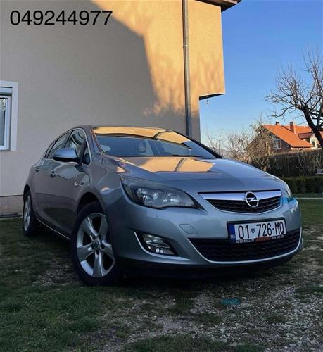 Opel Astra 1vitRKS Automatik