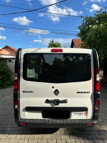 Shes Renault Trafic