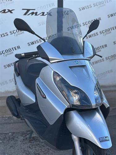 Shitet Piagio X7