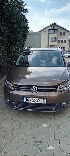 shes veturën VW Touran