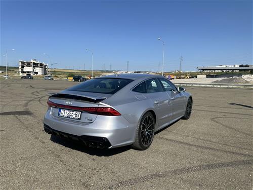 Audi A7 S line