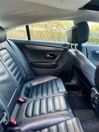 VW Passat CC Modell R-Line 2015 2.0 TDI DSG-Automatik