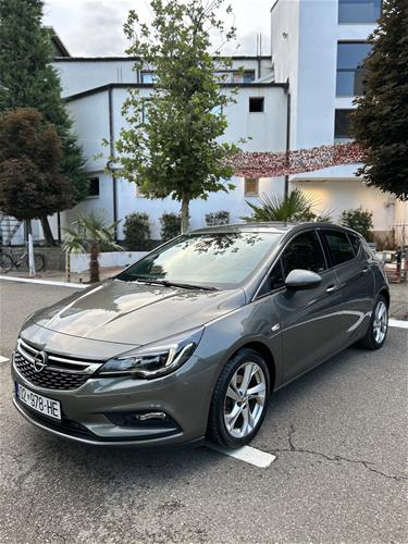 Shitet Opel Astra K