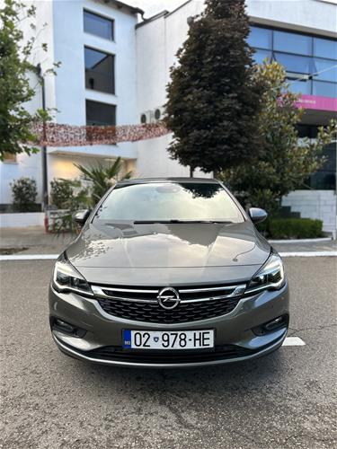 Shitet Opel Astra K