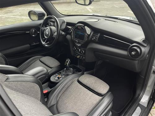 • Mini Cooper SE ( 100% Elektrik )