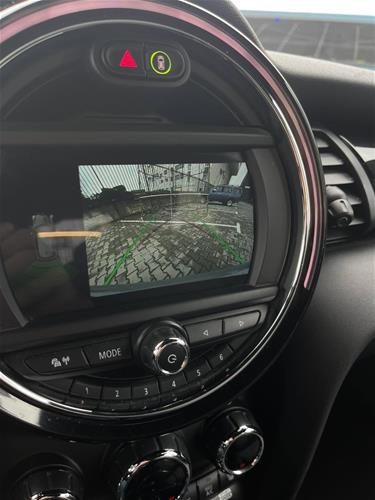 • Mini Cooper SE ( 100% Elektrik )