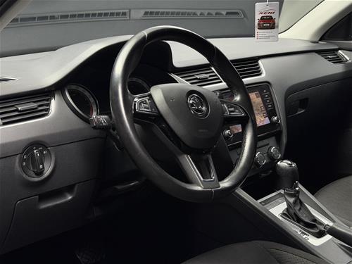 SKODA OCTAVIA 1.6TDI DSG - BLUEMOTION