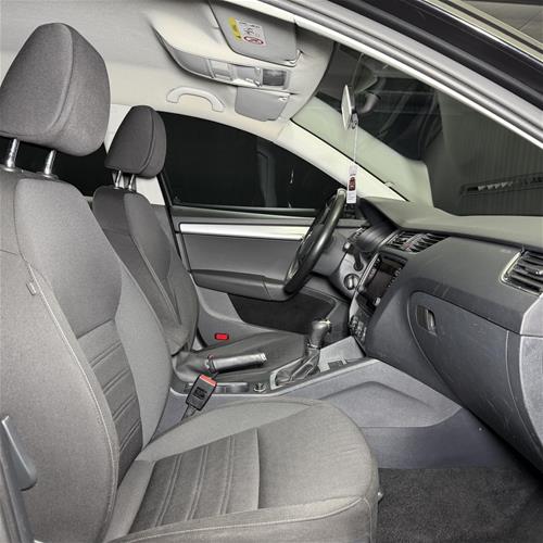 SKODA OCTAVIA 1.6TDI DSG - BLUEMOTION