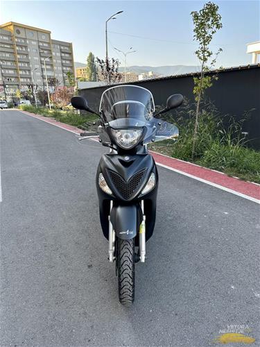 Suzuki UX125 Sixteen. 🇨🇭🇨🇭🇨🇭