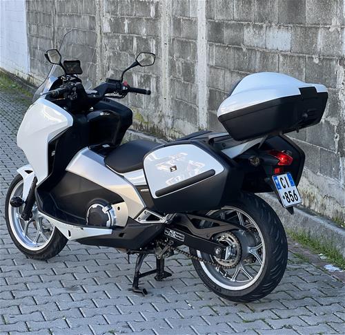 Honda Integra 700cc
