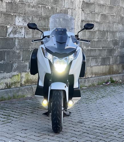 Honda Integra 700cc