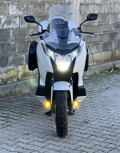 Honda Integra 700cc