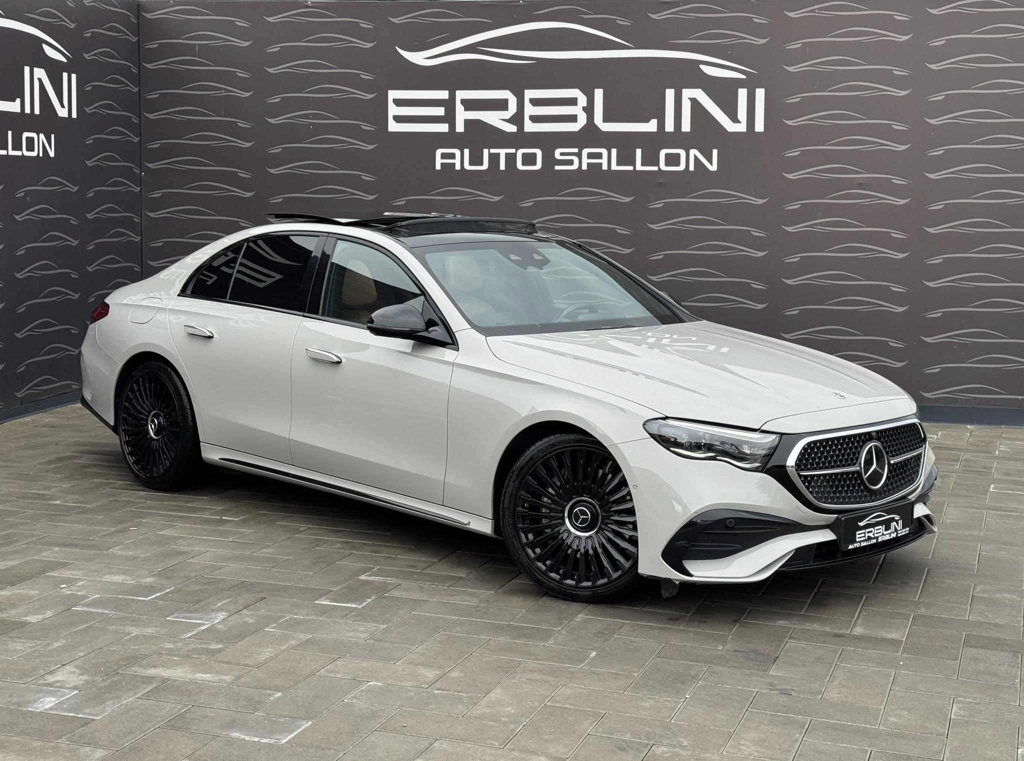 MERCEDES E-220D 4 MATIC AMG LINE PLUS VITI: 2025 KM: 55.000 🇨🇭 PANO