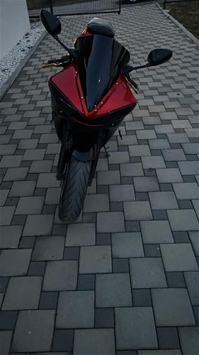 Yamaha R6