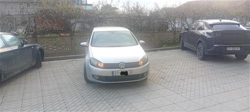 Shes veturën Golf VI 2.0