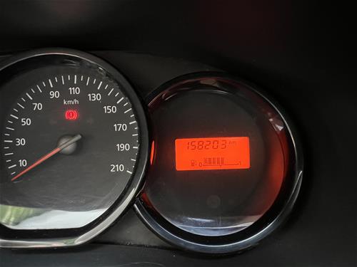 Shes Dacia Sandero 900 kubik turbo, viti 2013